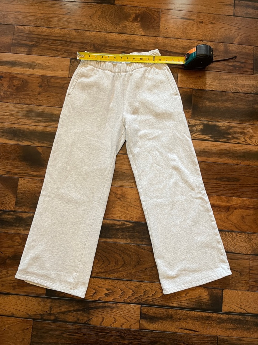 Hollister Ultra High-Rise Sweatpants in Light Gray